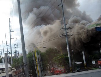fire_in_makati.jpg