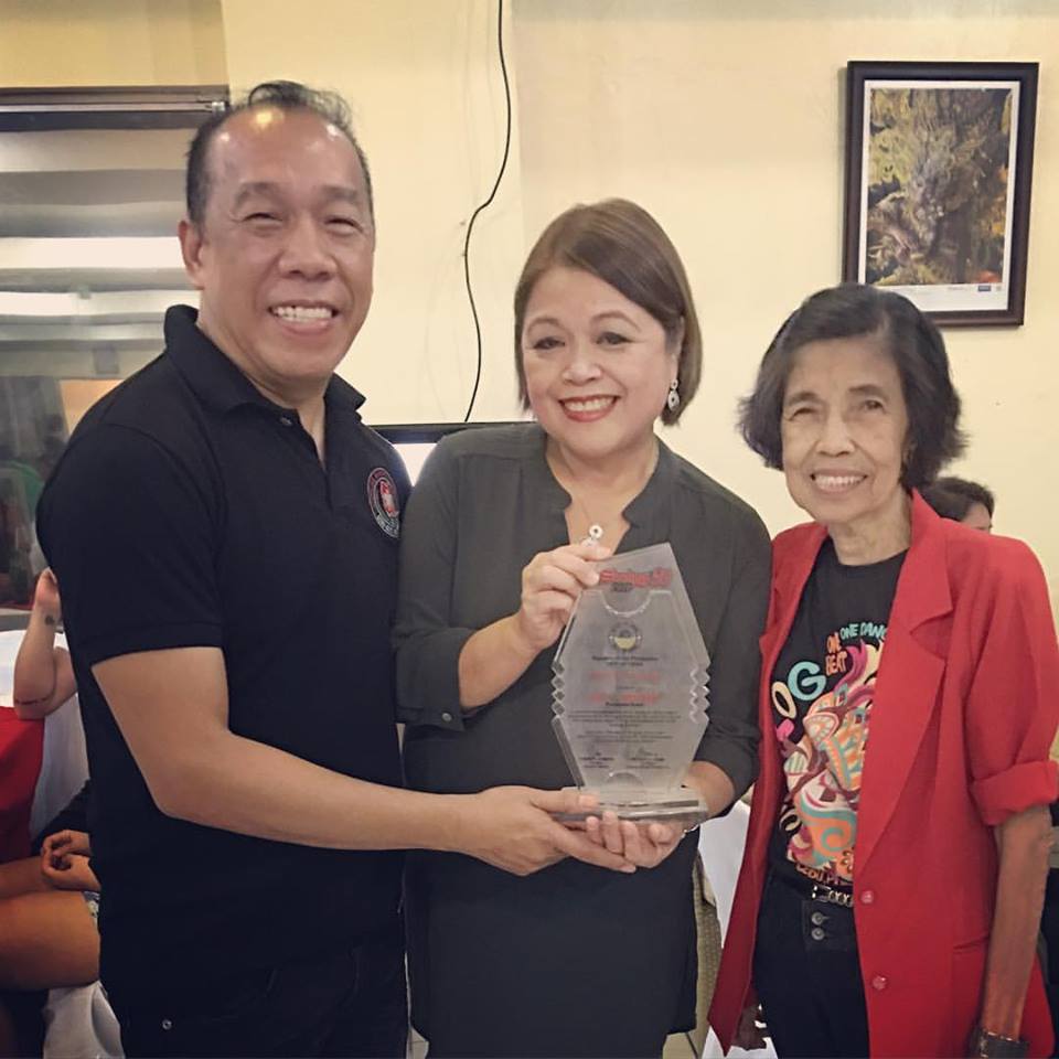 A 2010 posthumous award given to my dad, Joe P. Lardizabal, who was one of the original Sinulog Foundation's board members (board of trustees). To the left is Ricky Ballesteros, Executive Director of the ExecCom, Sinulog 2016, and to the right is one of the original volunteers since 1981, Dolores Suzara, project director (festival director) of the Sinulog Foundation, Inc. My sister, Lorna Lardizabal-Dietz, received the award in behalf of my family