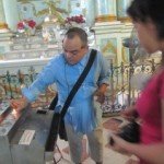 carlos-celdran-tours5-300×239